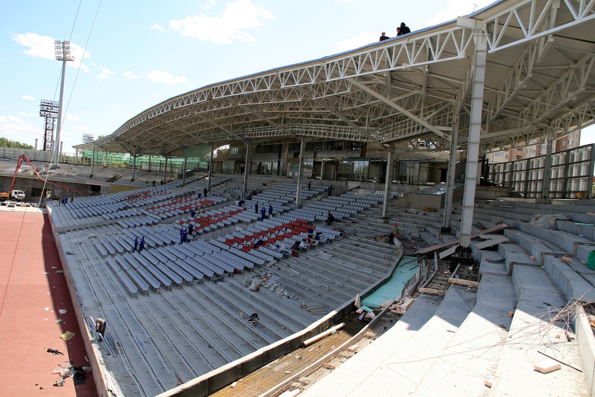 http://sport-oboz.com/wp-content/gallery/rekonstrukciya-centralnogo-stadiona-v-ekaterinburge/stadium_07.jpg
