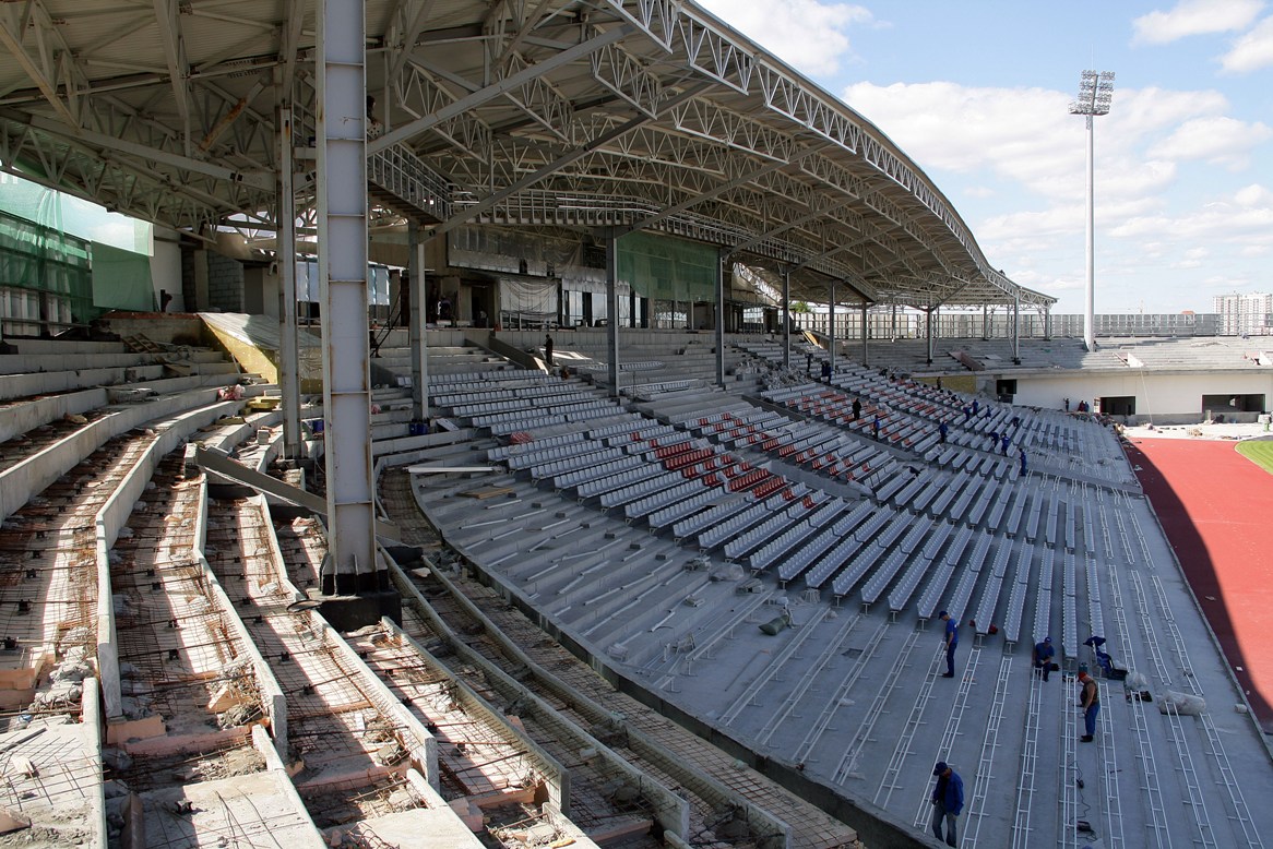 http://sport-oboz.com/wp-content/gallery/rekonstrukciya-centralnogo-stadiona-v-ekaterinburge/stadium_18.jpg